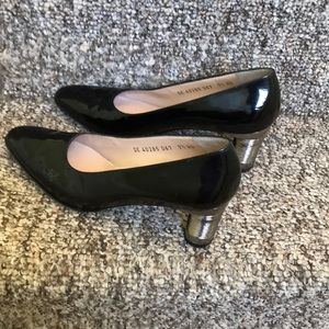 EUC Patent Leather Ferragamo 7.5AA